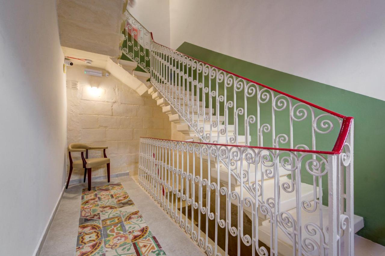 Private Rooms With Bathroom In Valletta Valeta Exterior foto