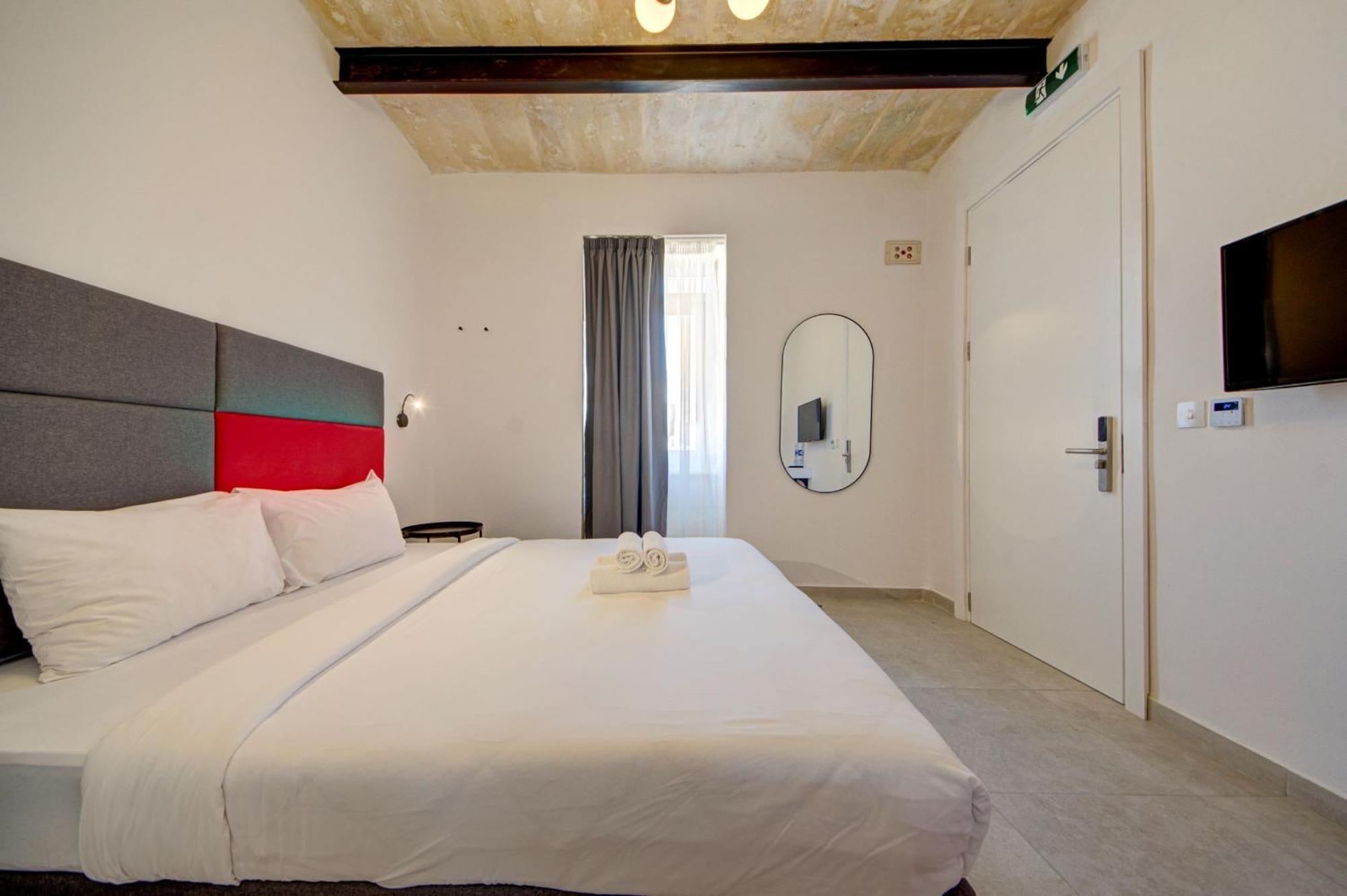 Private Rooms With Bathroom In Valletta Valeta Exterior foto