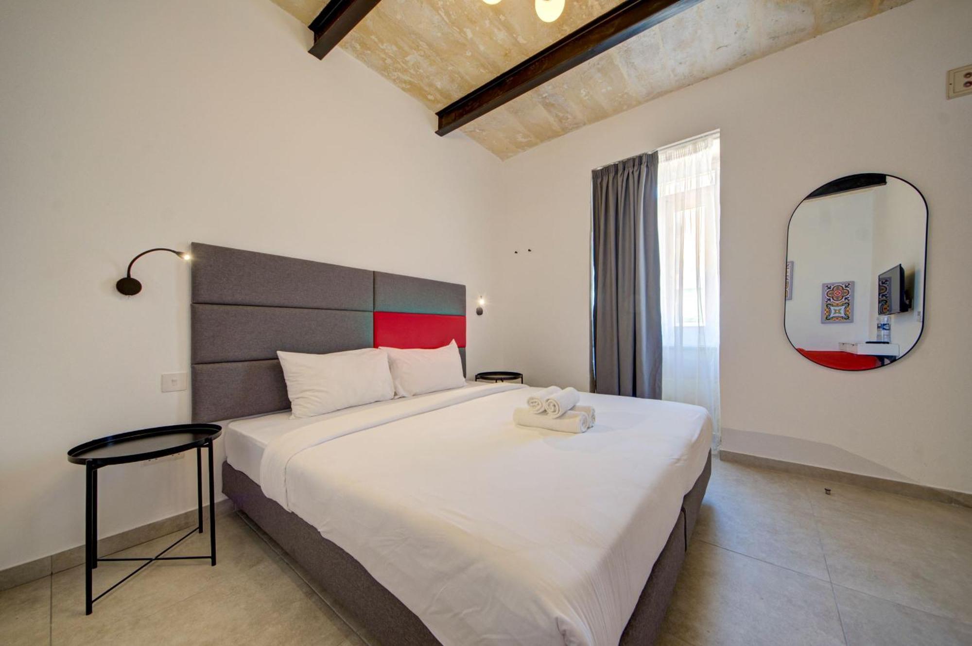 Private Rooms With Bathroom In Valletta Valeta Exterior foto
