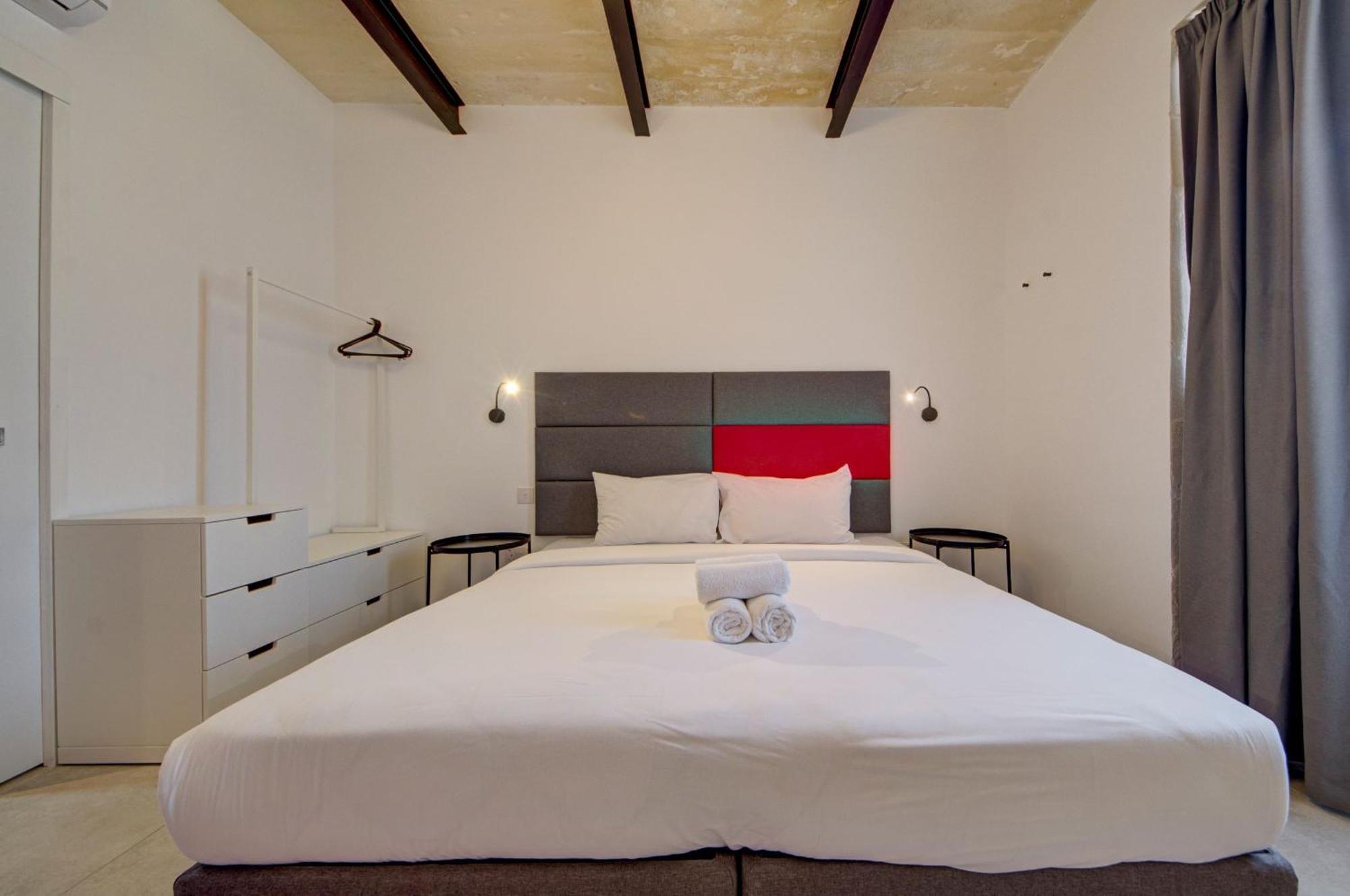 Private Rooms With Bathroom In Valletta Valeta Exterior foto